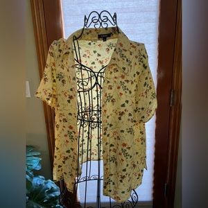 Yellow Lightweight Button Up with Flowers size: Large